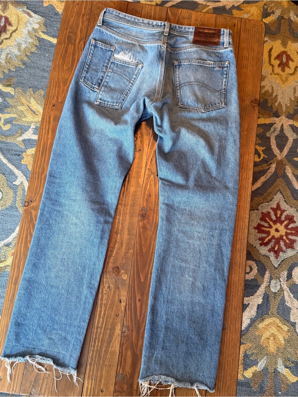 Tommy Hilfiger Y2K 90s Vintage Light Blue Distressed Straight Jeans